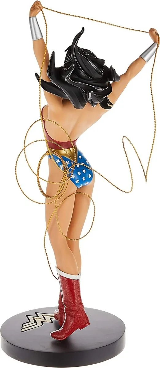 DC Designer Series Wonder Woman By Adam Hughes Statue